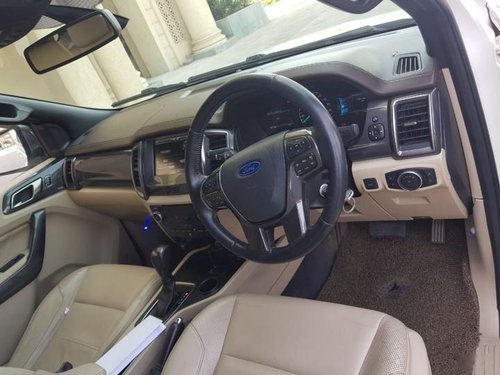 Well-kept Ford Endeavour 2016 in Thane 