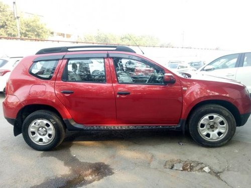 Used 2014 Renault Duster car at low price 