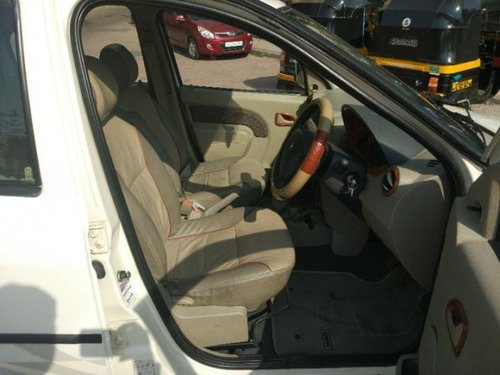 Used 2009 Mahindra Logan car at low price