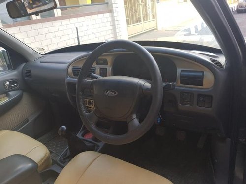 Well-kept 2005 Ford Endeavour for sale