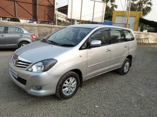 Used Toyota Innova 2.5 VX 8 STR BSIV 2010 for sale 