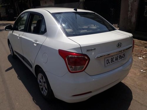 Used 2015 Hyundai Xcent car at low price in Noida 