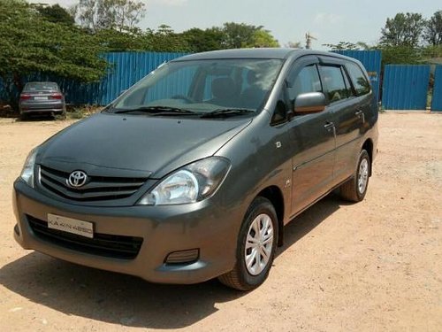 Used Toyota Innova 2004-2011 car for sale at low price