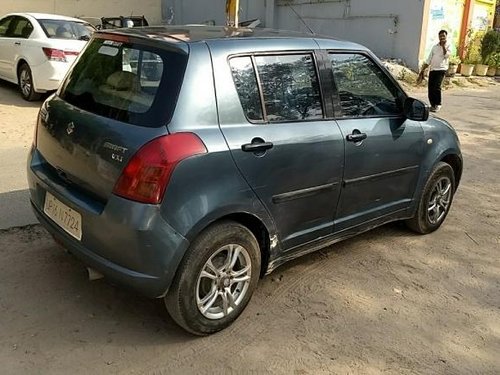 Good Maruti Suzuki Swift 2006 at low price 