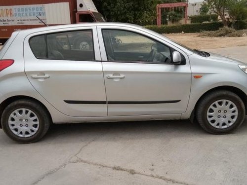 Good Hyundai i20 2009 at low price 