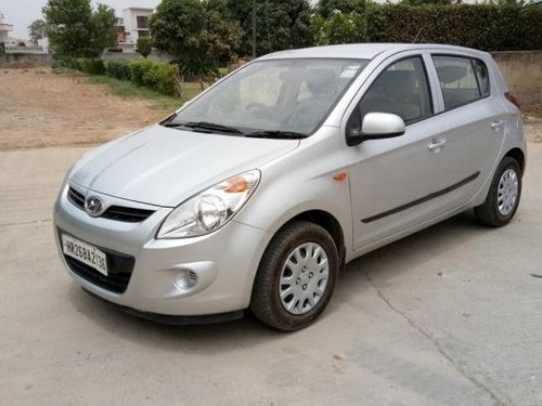 Good Hyundai i20 2009 at low price 