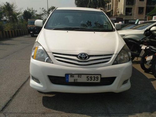 Used 2010 Toyota Innova car at low price