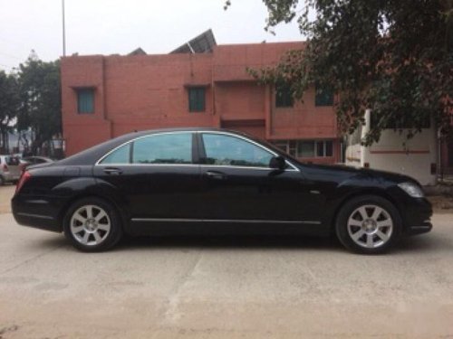 Used 2010 Mercedes Benz CLS car at low price