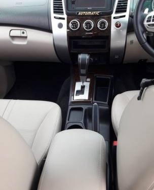 Good Mitsubishi Pajero Sport Sport 4X2 AT Dual Tone 2015 for sale