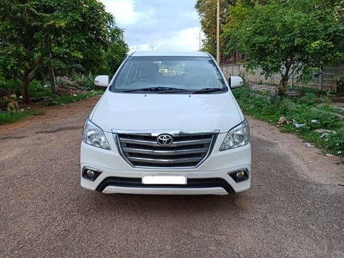 Good as new 2014 Toyota Innova for sale