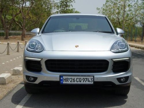 Used Porsche Cayenne Diesel 2015 in New Delhi