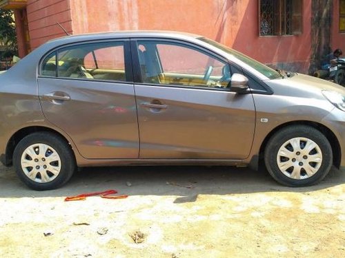 Used 2015 Honda Amaze car at low price