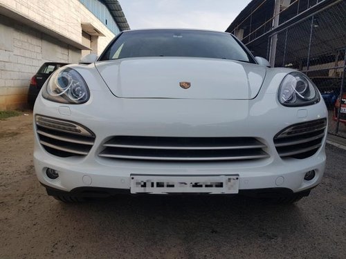 SUV Porsche Cayenne Diesel 2014 by owner 