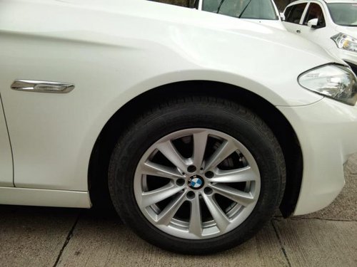 Good as new BMW 5 Series 525d Sedan 2012 by owner 