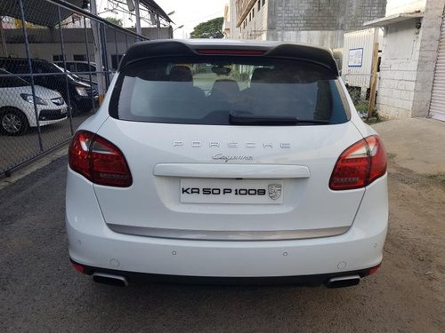 SUV Porsche Cayenne Diesel 2014 by owner 