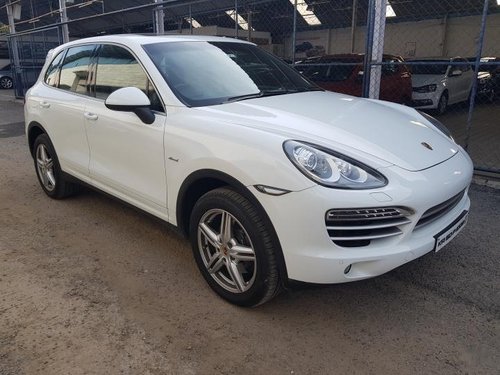 SUV Porsche Cayenne Diesel 2014 by owner 