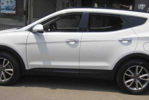 Used Hyundai Santa Fe car for sale at low price