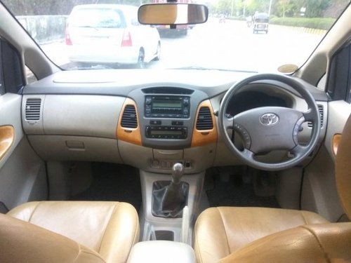 Good Toyota Innova 2.5 VX 7 STR BSIV 2010 for sale 