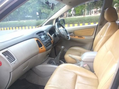 Good Toyota Innova 2.5 VX 7 STR BSIV 2010 for sale 