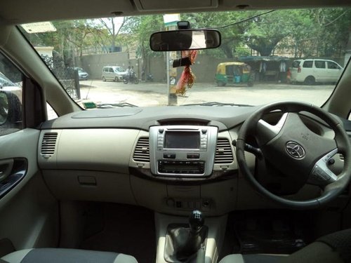 Toyota Innova 2.5 Z Diesel 7 Seater BS IV 2013 by owner 