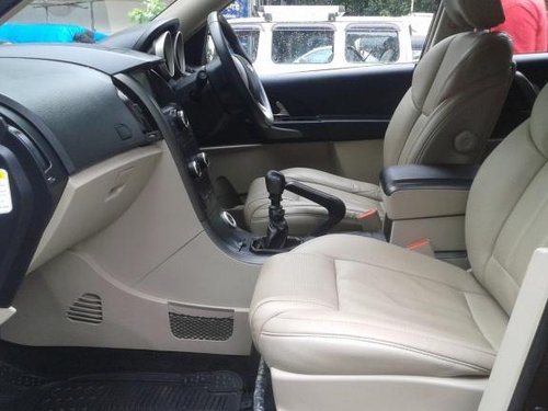 Mahindra XUV500 W10 AWD 2015 for sale in best price