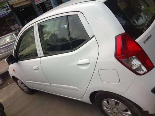 Well-kept Hyundai i10 2009 for sale at low price