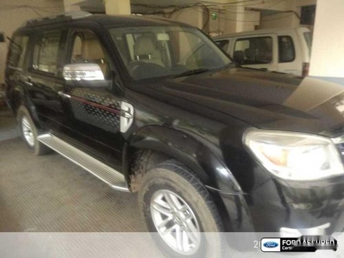 Good as new Ford Endeavour 2010 for sale 