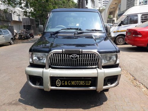 Used Toyota Qualis GS G8 2004 by owner 