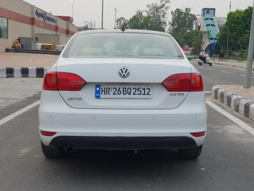 Used Volkswagen Jetta 2011-2013 car at low price