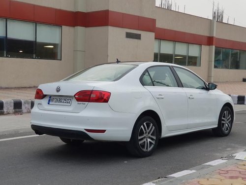 Used Volkswagen Jetta 2011-2013 car at low price