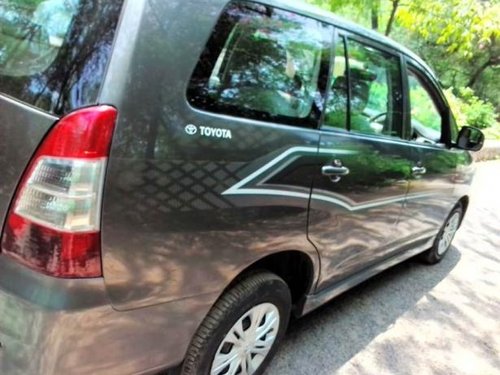 Used Toyota Innova 2.5 GX 7 STR 2012 by owner 