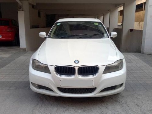 Well-maintained 010 BMW 3 Series for sale