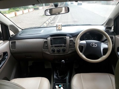 Used 2015 Toyota Innova car at low price