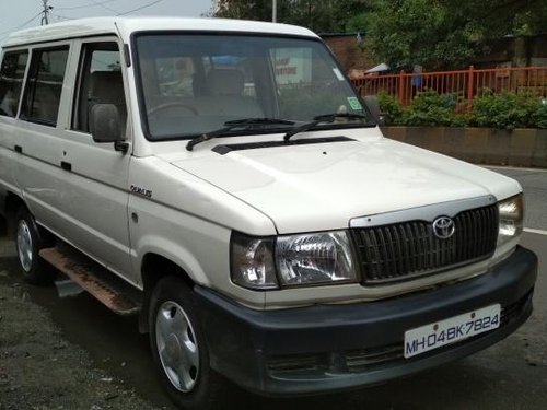 Good as new Toyota Qualis FS B3 2002 for sale
