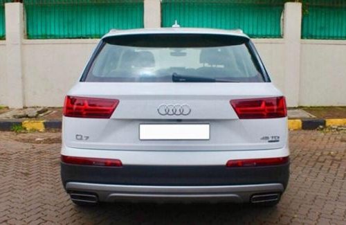 Good conditiion 2016 Audi Q7 for sale at low price