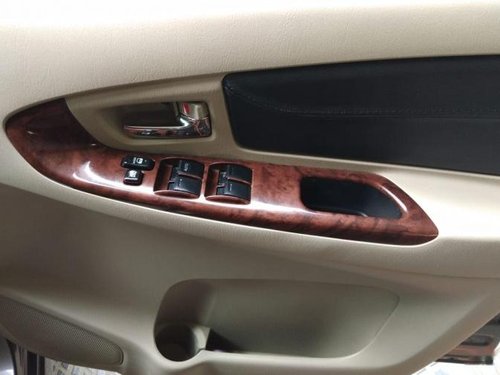 Used Toyota Innova 2.5 VX 7 STR 2014 for sale 