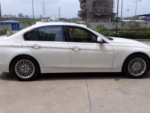 Used BMW 3 Series 320d Luxury Line 2014 by owner 