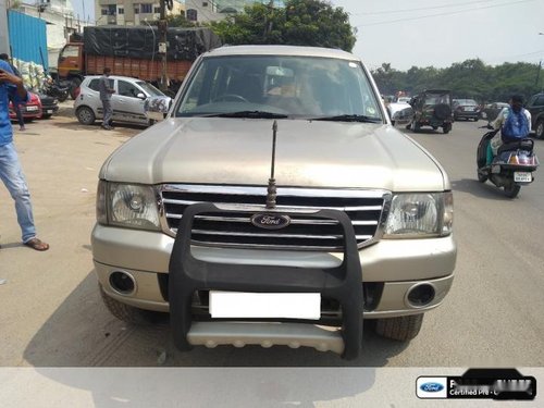 Good as new 2006 Ford Endeavour for sale at low price