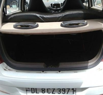 Good as new 2013 Hyundai i10 for sale at low price