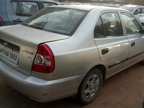 Good as new 2004 Hyundai Accent for sale at low price