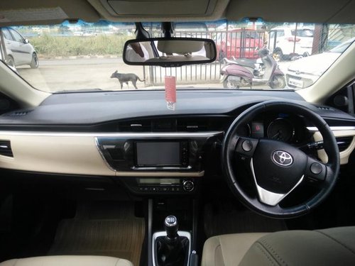 Good as new 2015 Toyota Corolla Altis for sale at low price