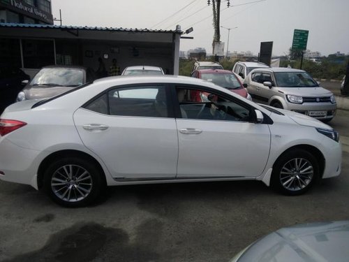 Good as new 2015 Toyota Corolla Altis for sale at low price