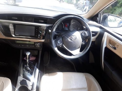 Used Toyota Corolla Altis VL AT 2015 by owner 