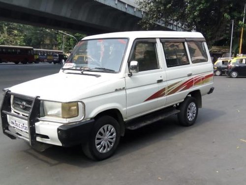 Used Toyota Qualis FS B1 2001 in Mumbai