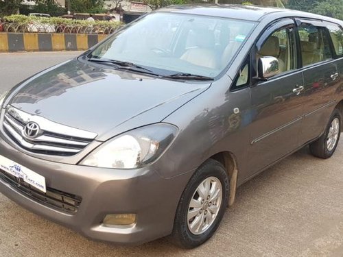 Used Toyota Innova 2.5 VX 8 STR 2010 in Mumbai 