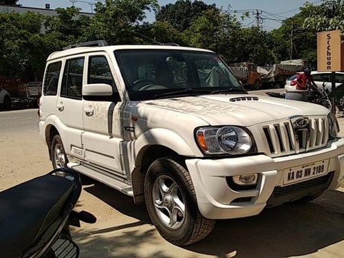 Used Mahindra Scorpio 2009-2014 VLX 2WD AT 7S 2010 by owner 