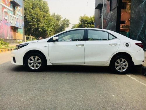 Used Toyota Corolla Altis G AT 2015 by owner