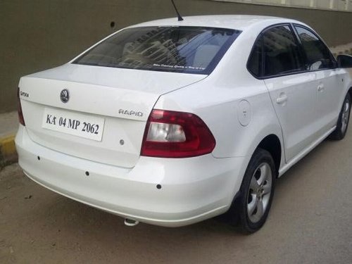 Used 2014 Skoda Rapid car at low price