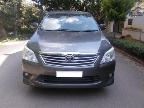 Used 2013 Toyota Innova car at low price