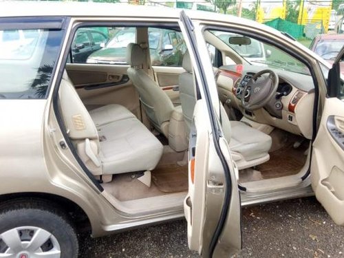 Used Toyota Innova 2004-2011 car at low price